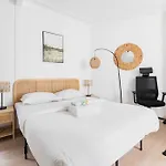 Studio Elegant Charme Intemporel - Paris 18 - 2P - Flat-Guest